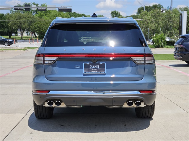 Vehicle image 6 of 32