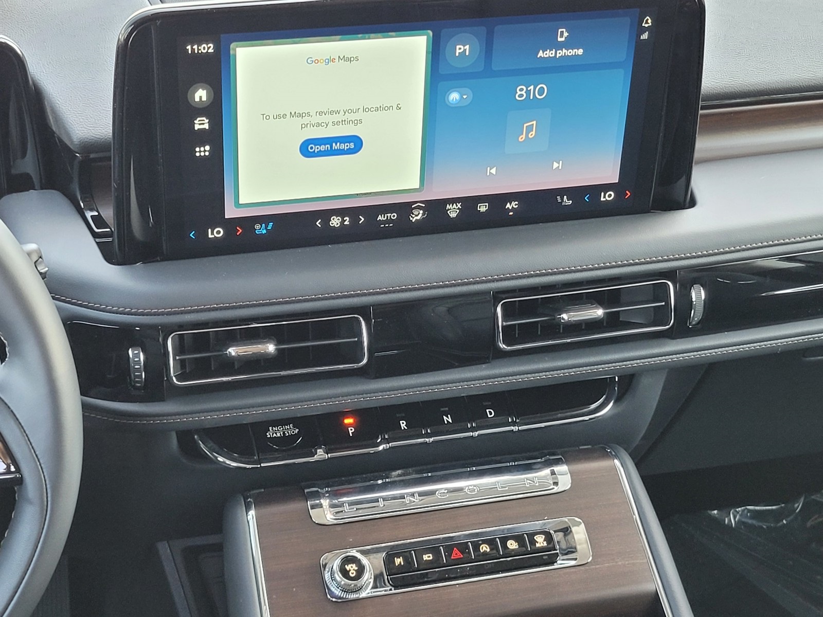 Vehicle image 9 of 12