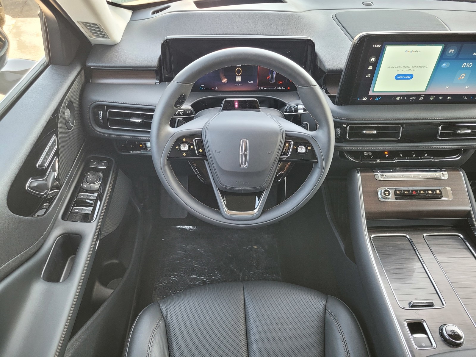 Vehicle image 8 of 12