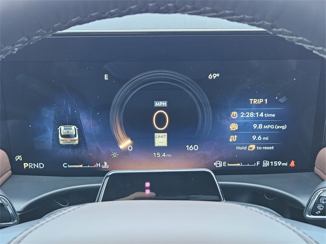 Vehicle image 15 of 32