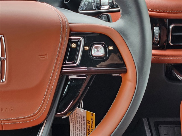 Vehicle image 23 of 31