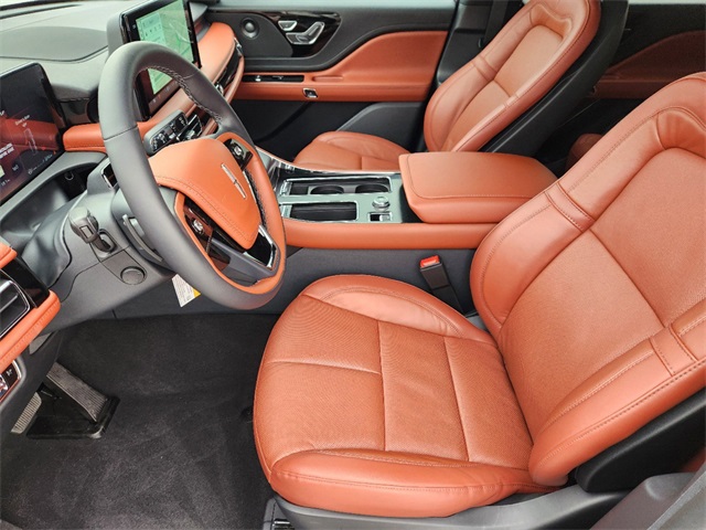Vehicle image 27 of 31