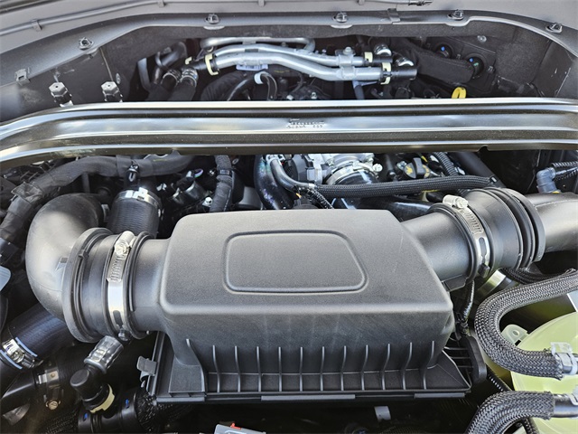 Vehicle image 31 of 32
