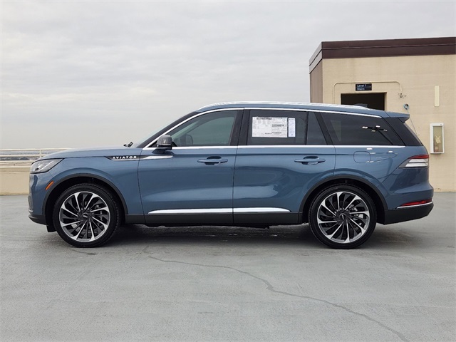 Vehicle image 7 of 30