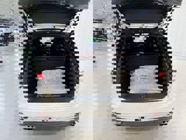 Vehicle image 14 of 33