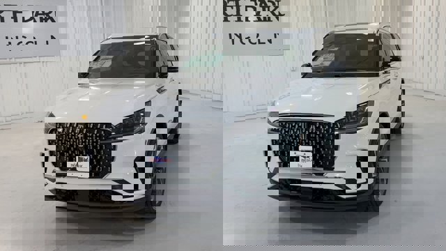 Vehicle image 4 of 33