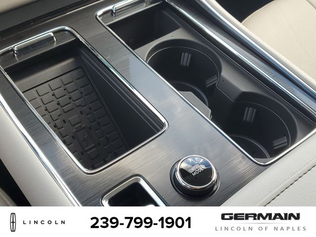 2025 Lincoln Aviator Reserve Image 22 of 33