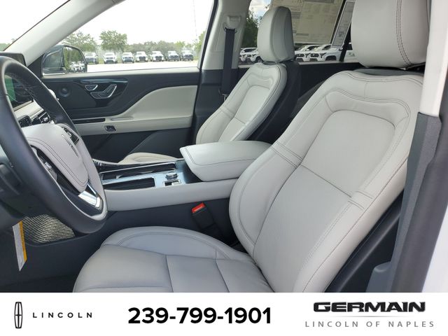 2025 Lincoln Aviator Reserve Image 27 of 33