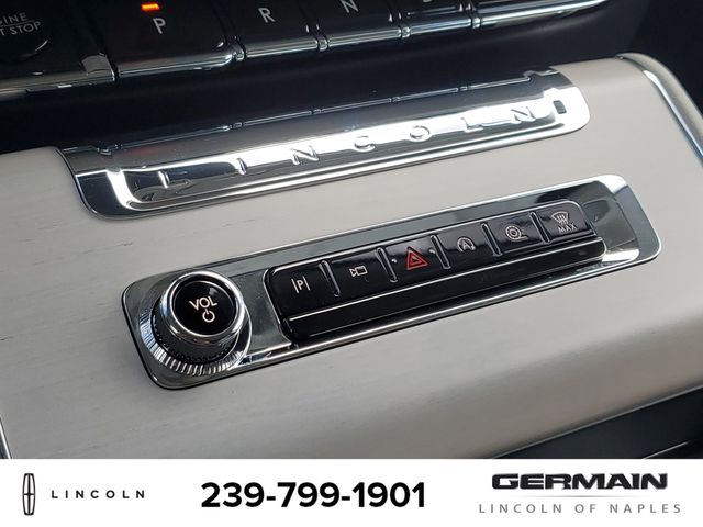 2025 Lincoln Aviator Reserve Image 23 of 33