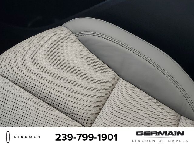 2025 Lincoln Aviator Reserve Image 15 of 33