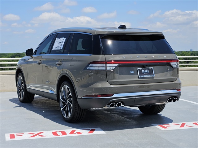 Vehicle image 6 of 32