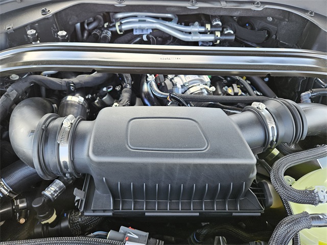 Vehicle image 31 of 32
