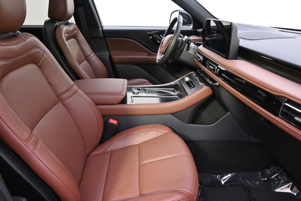 Vehicle image 16 of 37