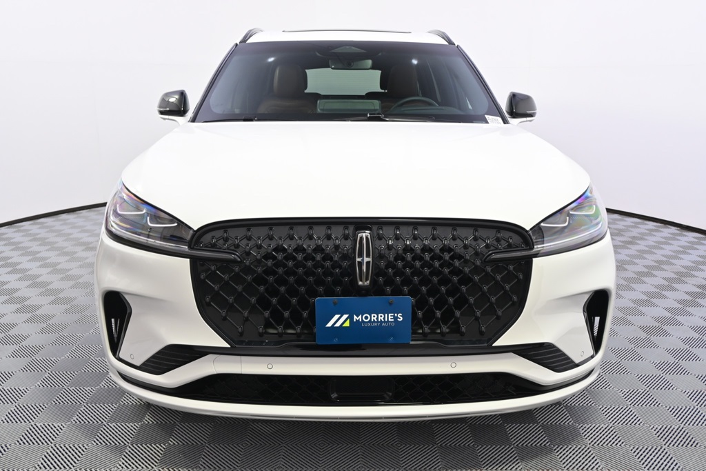 Vehicle image 3 of 37