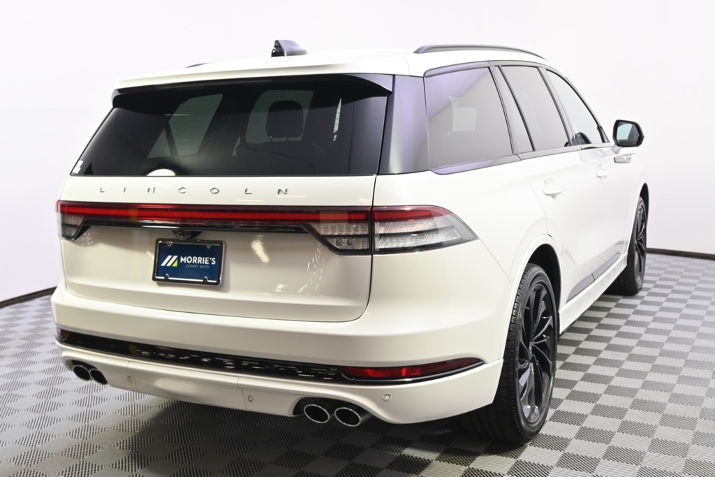 Vehicle image 6 of 37