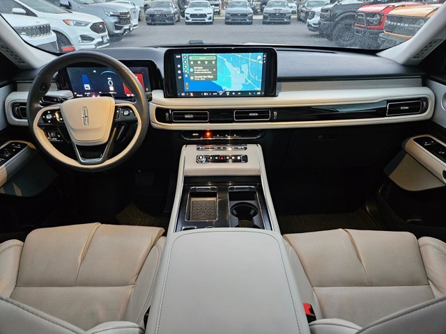 2025 Lincoln Aviator Reserve Image 18 of 35