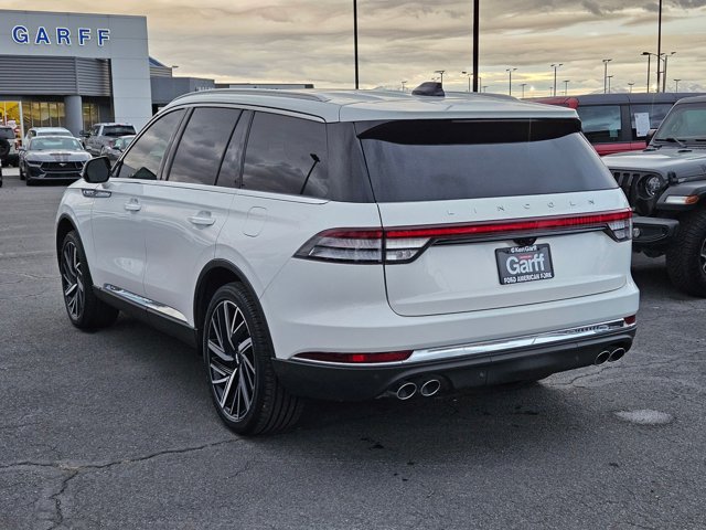 2025 Lincoln Aviator Reserve Image 7 of 35