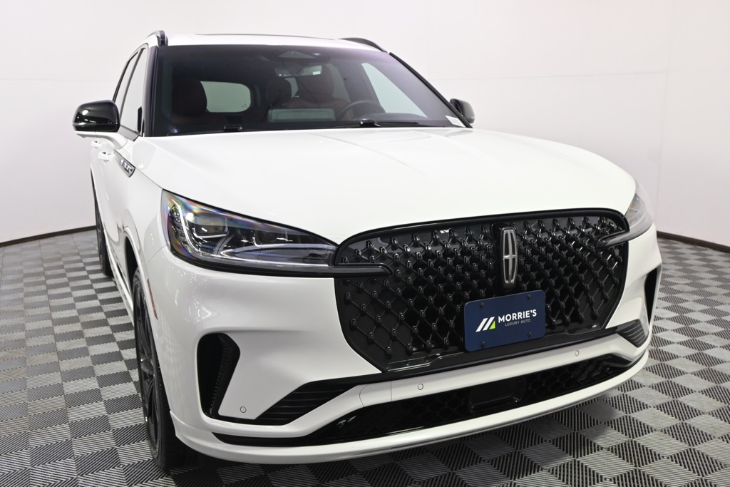 Vehicle image 5 of 34