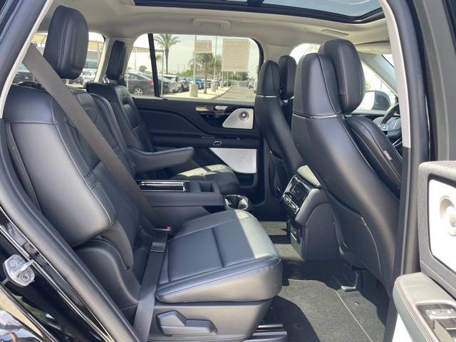 2025 Lincoln Aviator Reserve Image 25 of 31