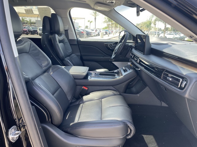 2025 Lincoln Aviator Reserve Image 26 of 31