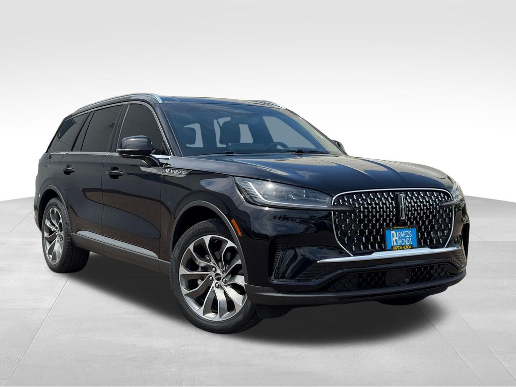 2025 Lincoln Aviator Reserve Image 3 of 38