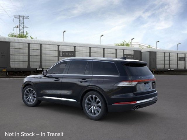 Vehicle image 7 of 22