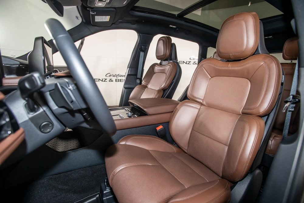 2025 Lincoln Aviator Reserve Image 15 of 46