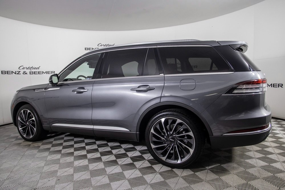 2025 Lincoln Aviator Reserve Image 6 of 46