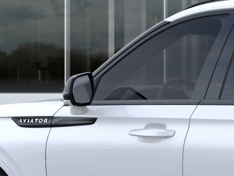 Vehicle image 20 of 22