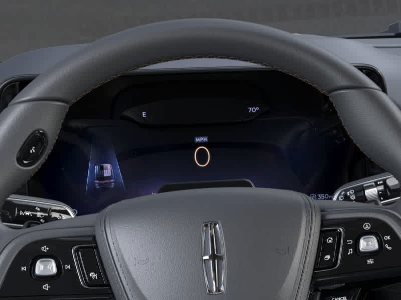 Vehicle image 13 of 22
