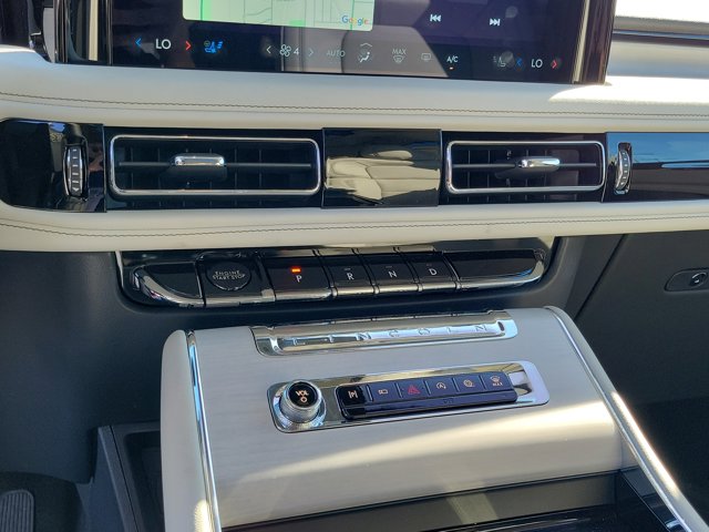 2025 Lincoln Aviator Reserve Image 23 of 29