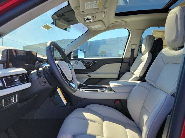 2025 Lincoln Aviator Reserve Image 14 of 29