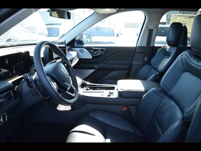 Vehicle image 8 of 41