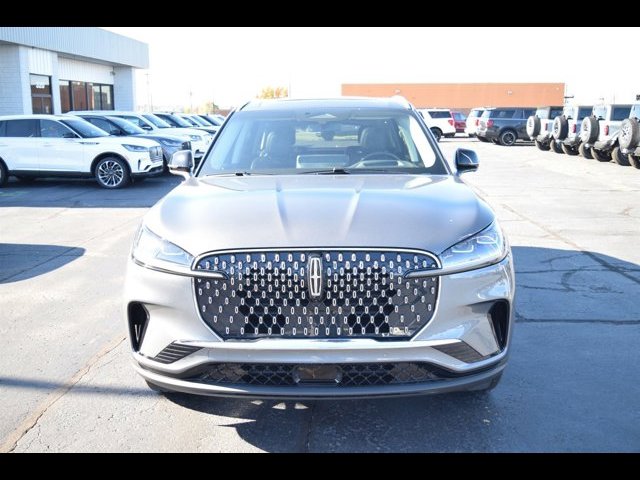 Vehicle image 2 of 41