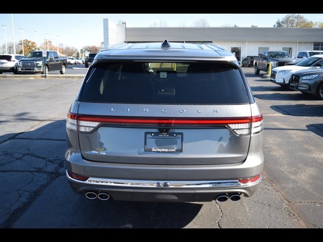 Vehicle image 5 of 41