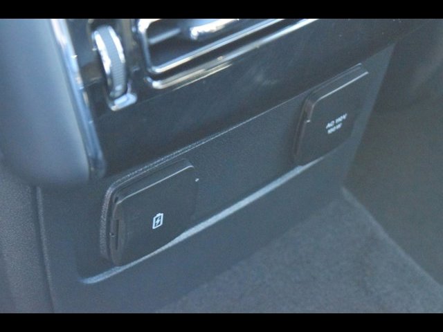 Vehicle image 12 of 41