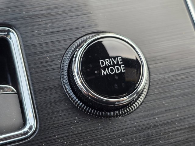 Vehicle image 16 of 30