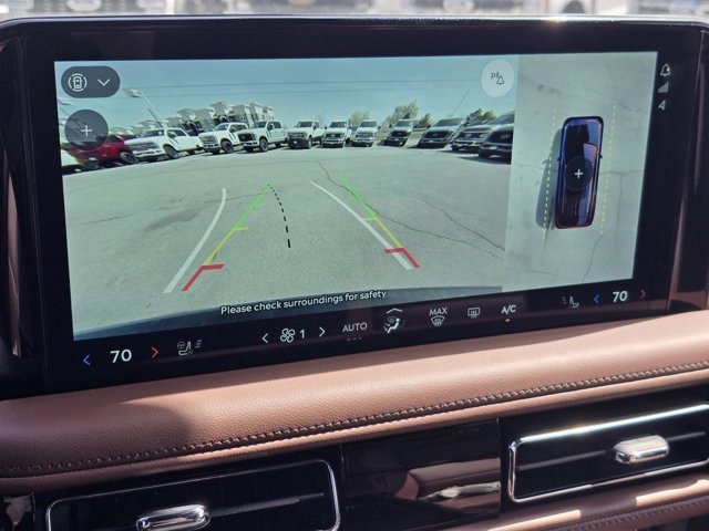 Vehicle image 10 of 30