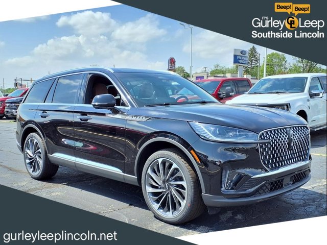 Vehicle image 3 of 28
