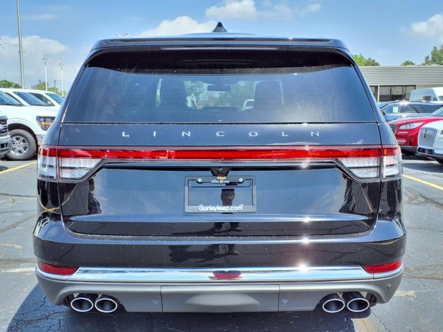 Vehicle image 5 of 28