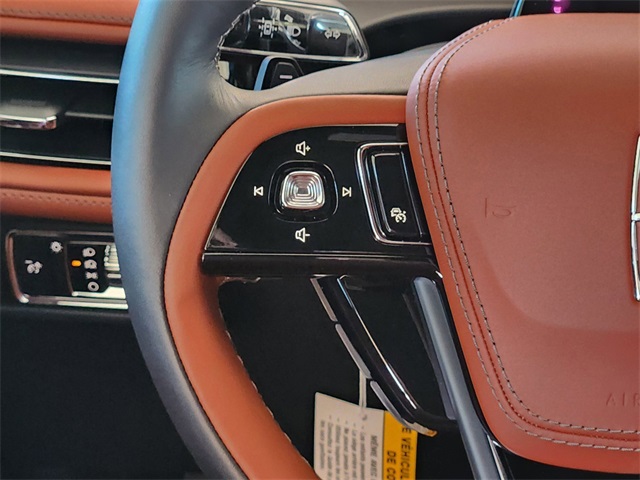 Vehicle image 26 of 31