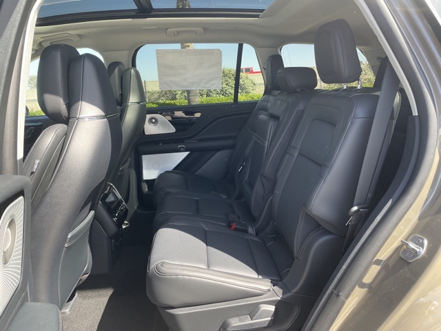 2025 Lincoln Aviator Reserve Image 19 of 30