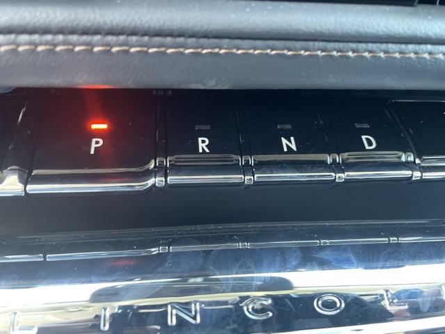 2025 Lincoln Aviator Reserve Image 13 of 30