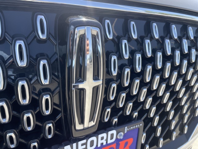 2025 Lincoln Aviator Reserve Image 28 of 30