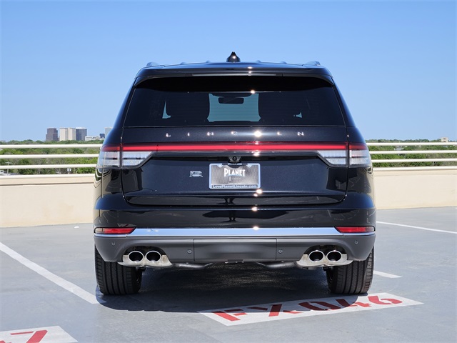 Vehicle image 5 of 32