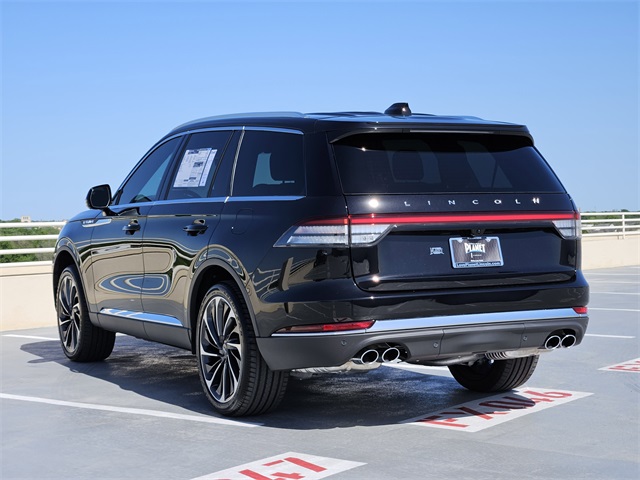 Vehicle image 6 of 32