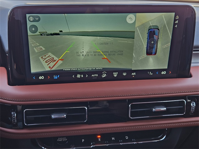 Vehicle image 17 of 32