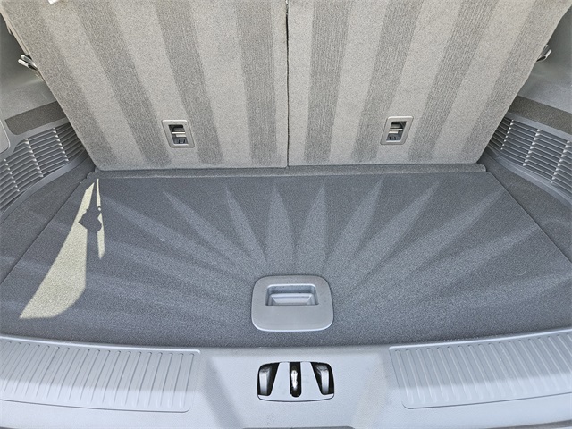 Vehicle image 32 of 32