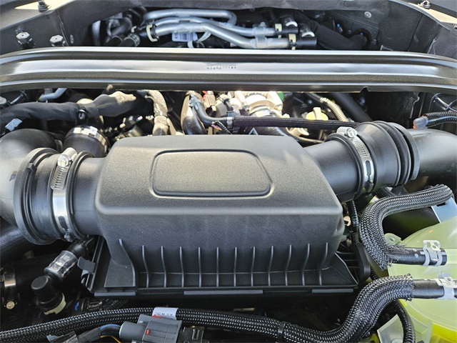 Vehicle image 31 of 32