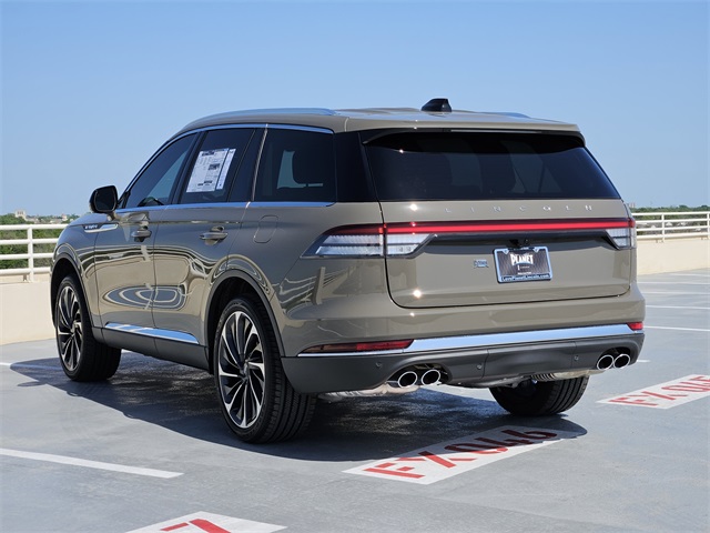 Vehicle image 6 of 32